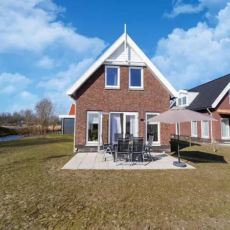In Near The Water Holiday home Simonshaven