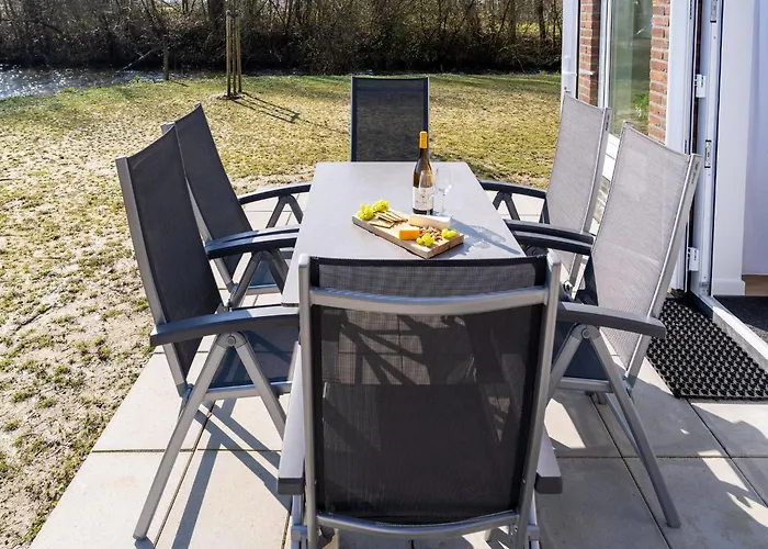 With Lots Of Privacy * Simonshaven