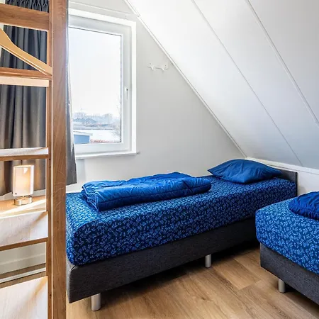 With Lots Of Privacy * Simonshaven